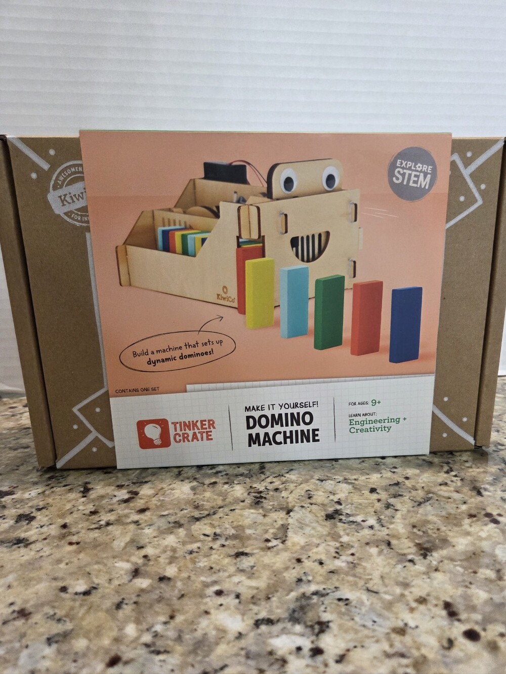 KiwiCo Kiwi Crate Domino Machine STEM Learning Kit Creative Toy Wooden Stacker